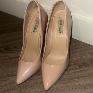 Steve Madden Nude Patent pointy toe high klory Heels